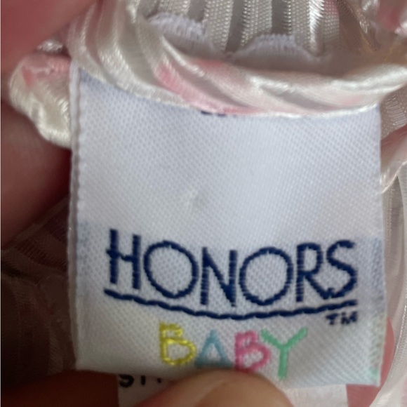 VTG HONORS BABY WHITE LACE TRIM FLORAL PRINT PAJAMAS SIZE 0/3 MONTHS - Picture 6 of 6